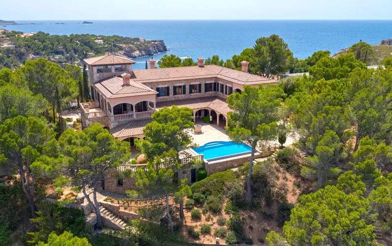 Traditional mansion in the first sea-line