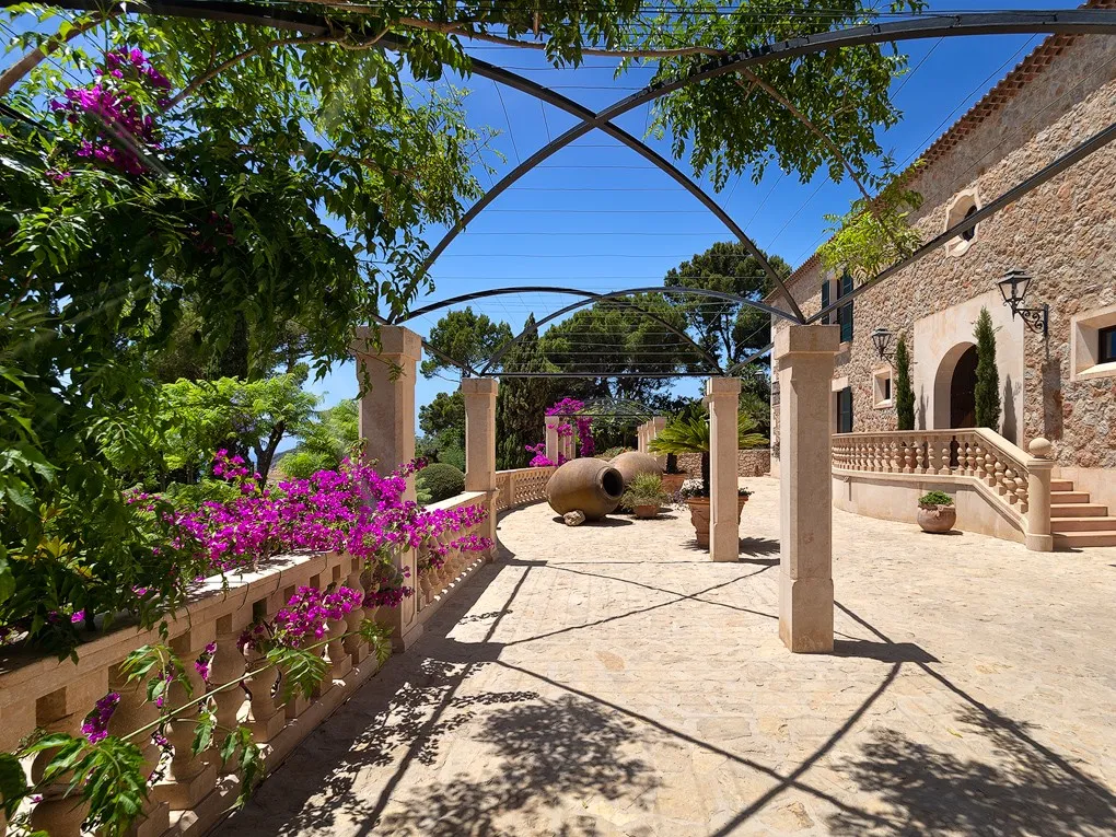 Traditionel herregård på strandpromenaden-16