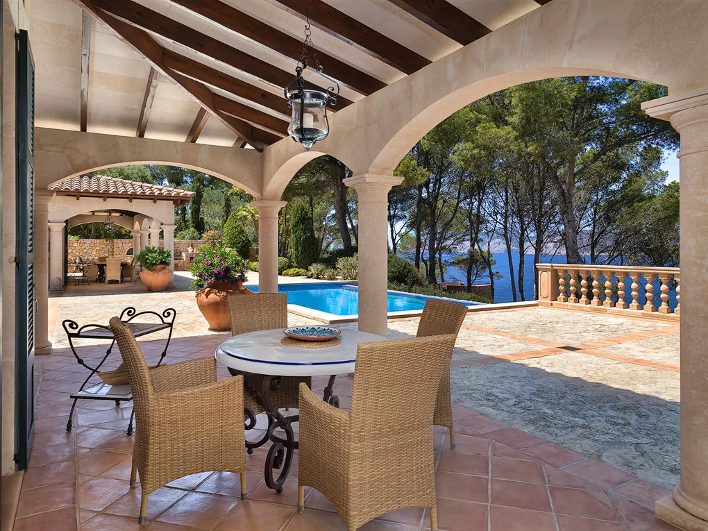 Traditionel herregård på strandpromenaden-8