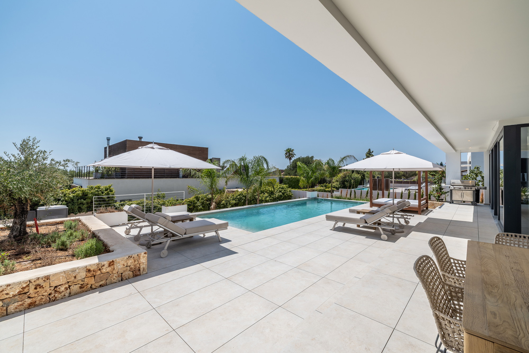 Una vila d'estil contemporani amb vistes a la badia de Palma-3