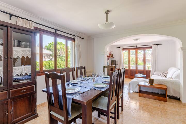 Semi-Detached house with garden just steps from the sea in Playa de Muro-11
