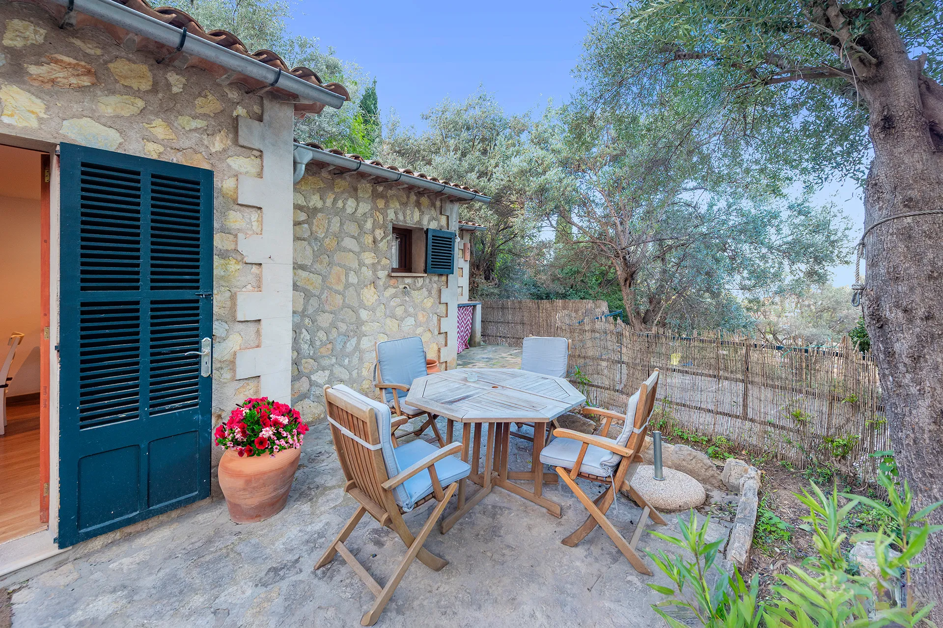 Charmerende mallorcinsk hus i hjertet af Deià med ETV-licens-2