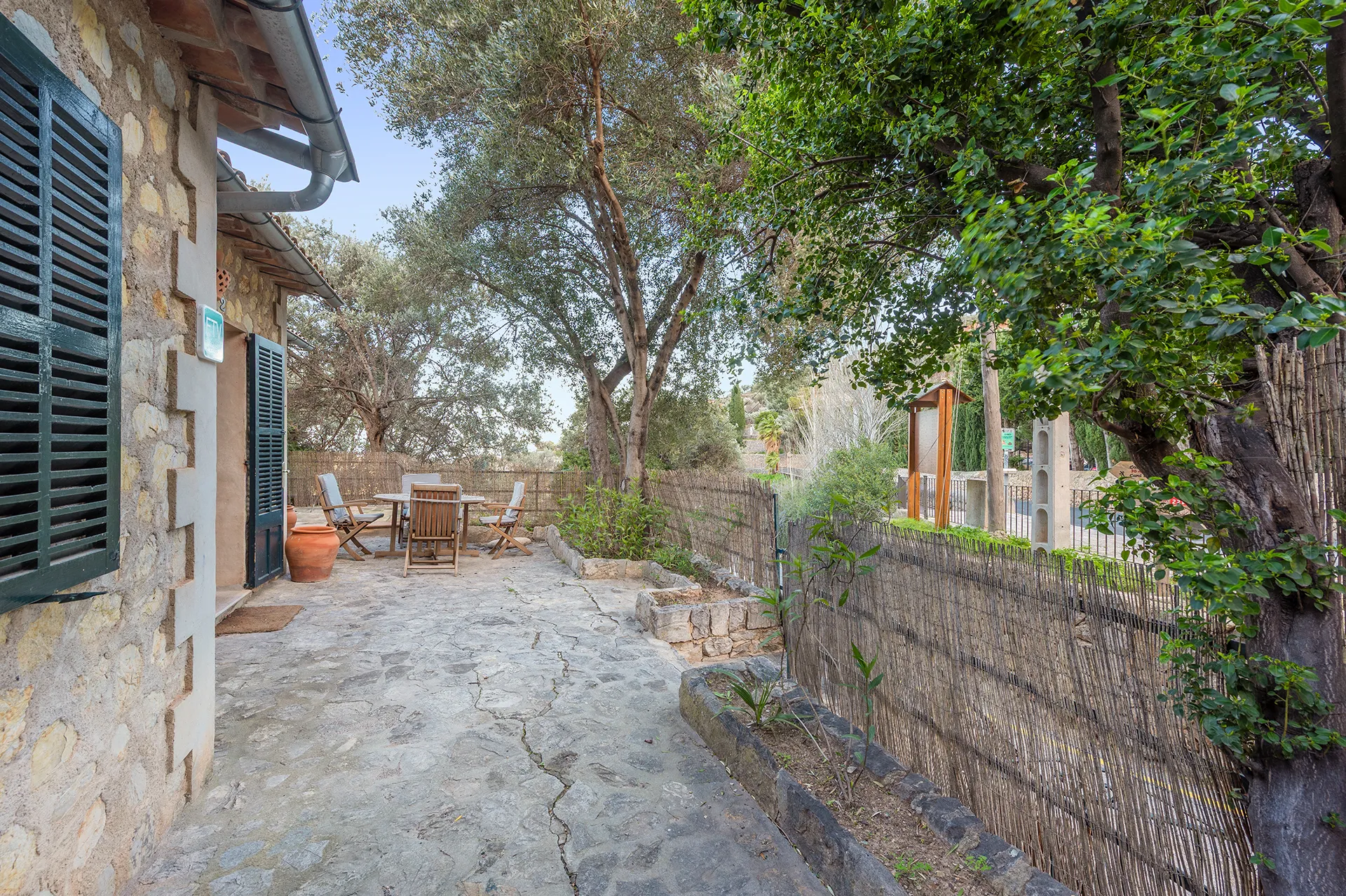 Encantadora Casa Mallorquina al Cor de Deià amb llicència d'ETV-16