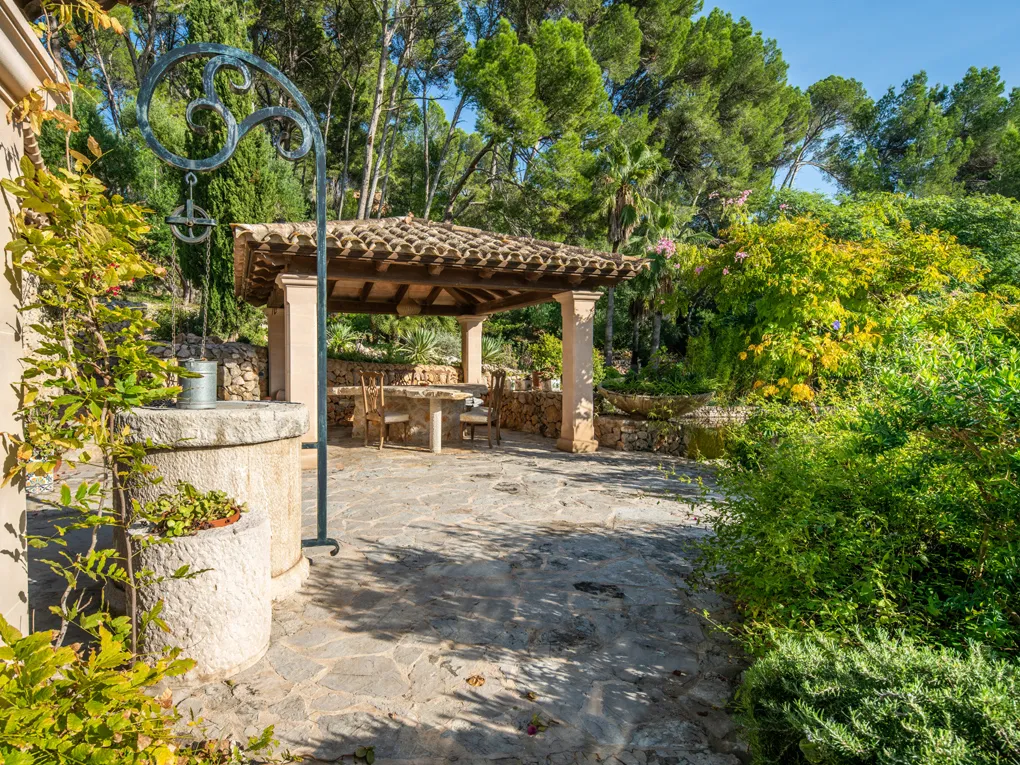 A glorious country villa in Alcanada, Puerto Alcudia-11