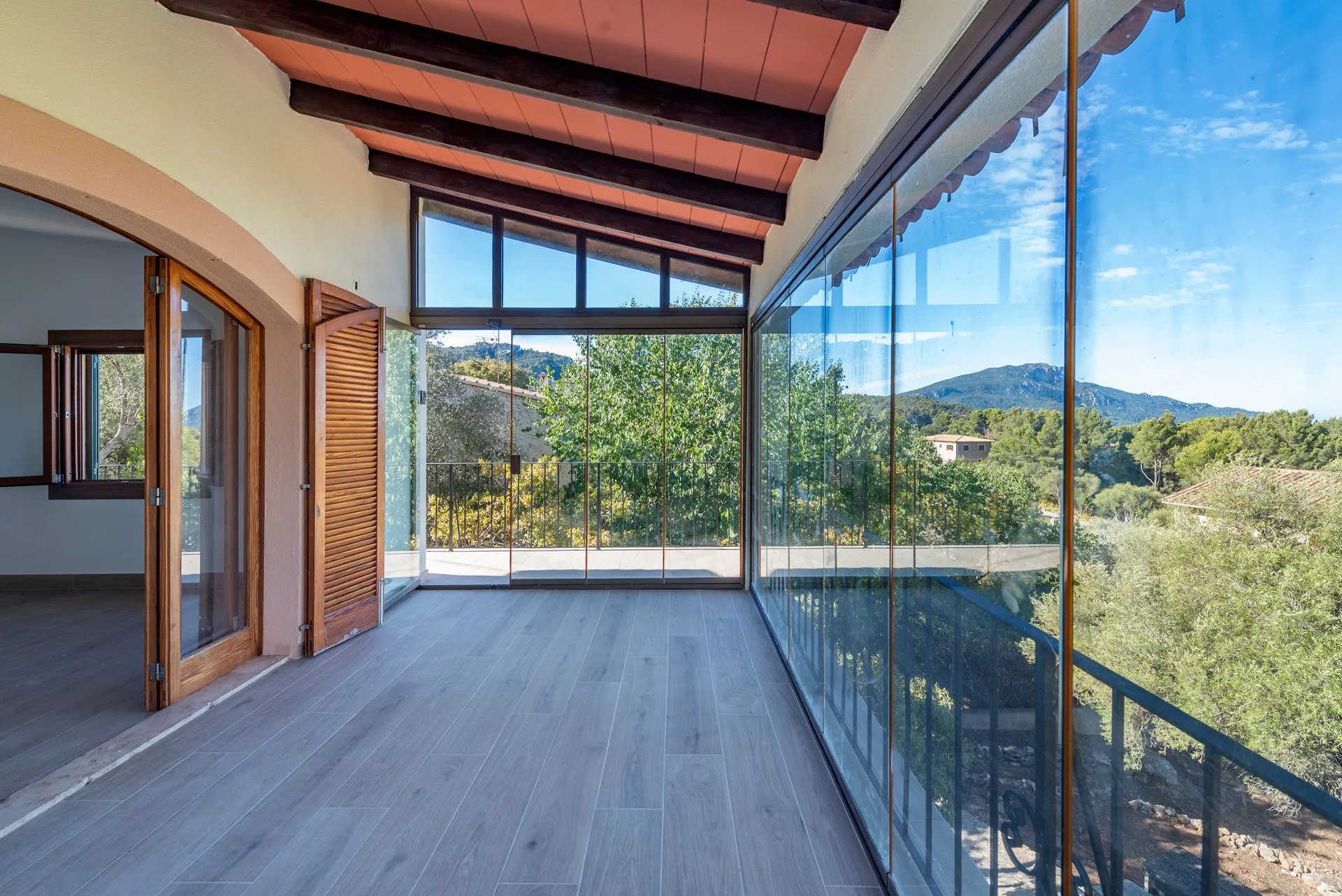 Charmantes renoviertes haus mit meer- und bergblick in George Sand-7