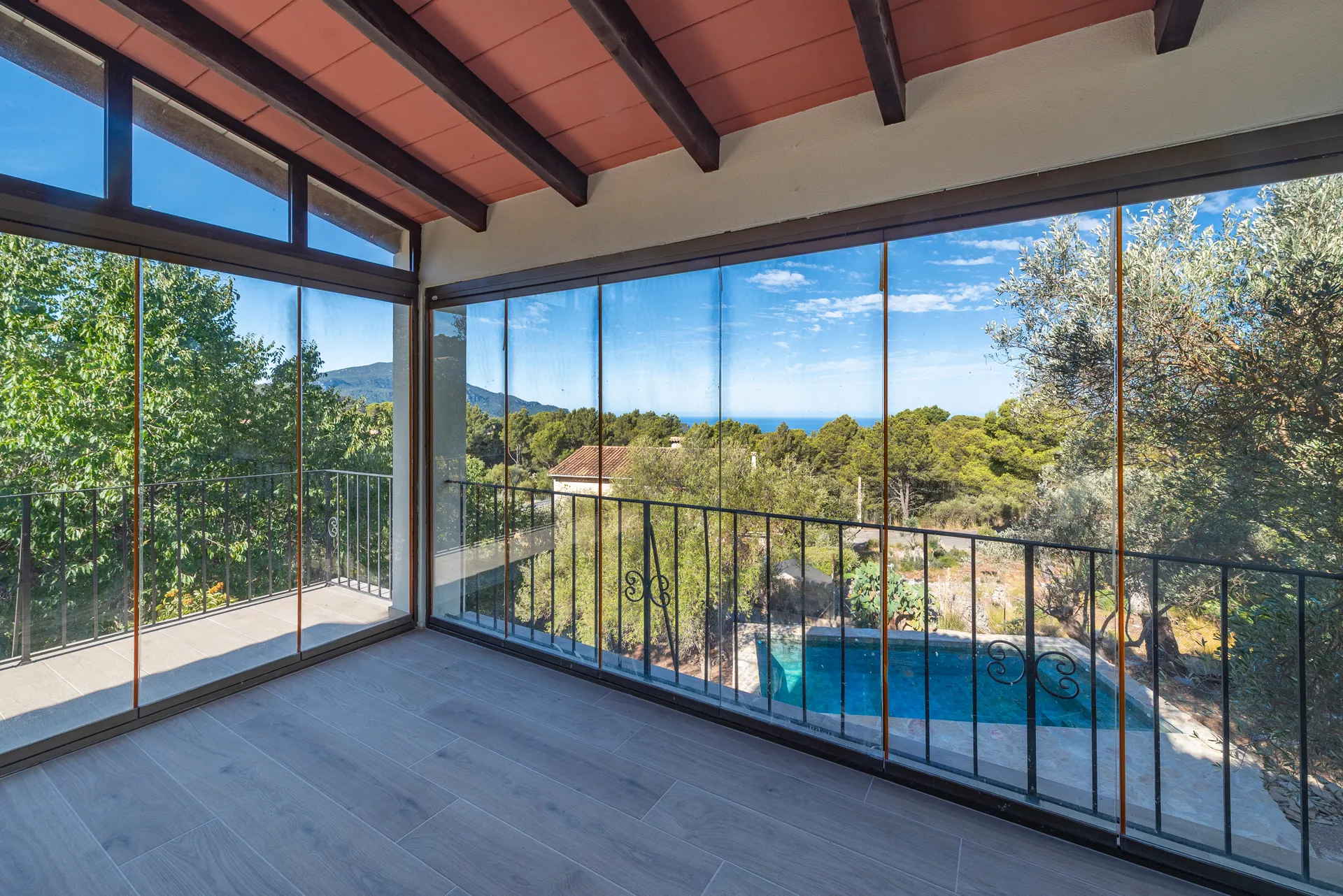 Charmantes renoviertes haus mit meer- und bergblick in George Sand-5