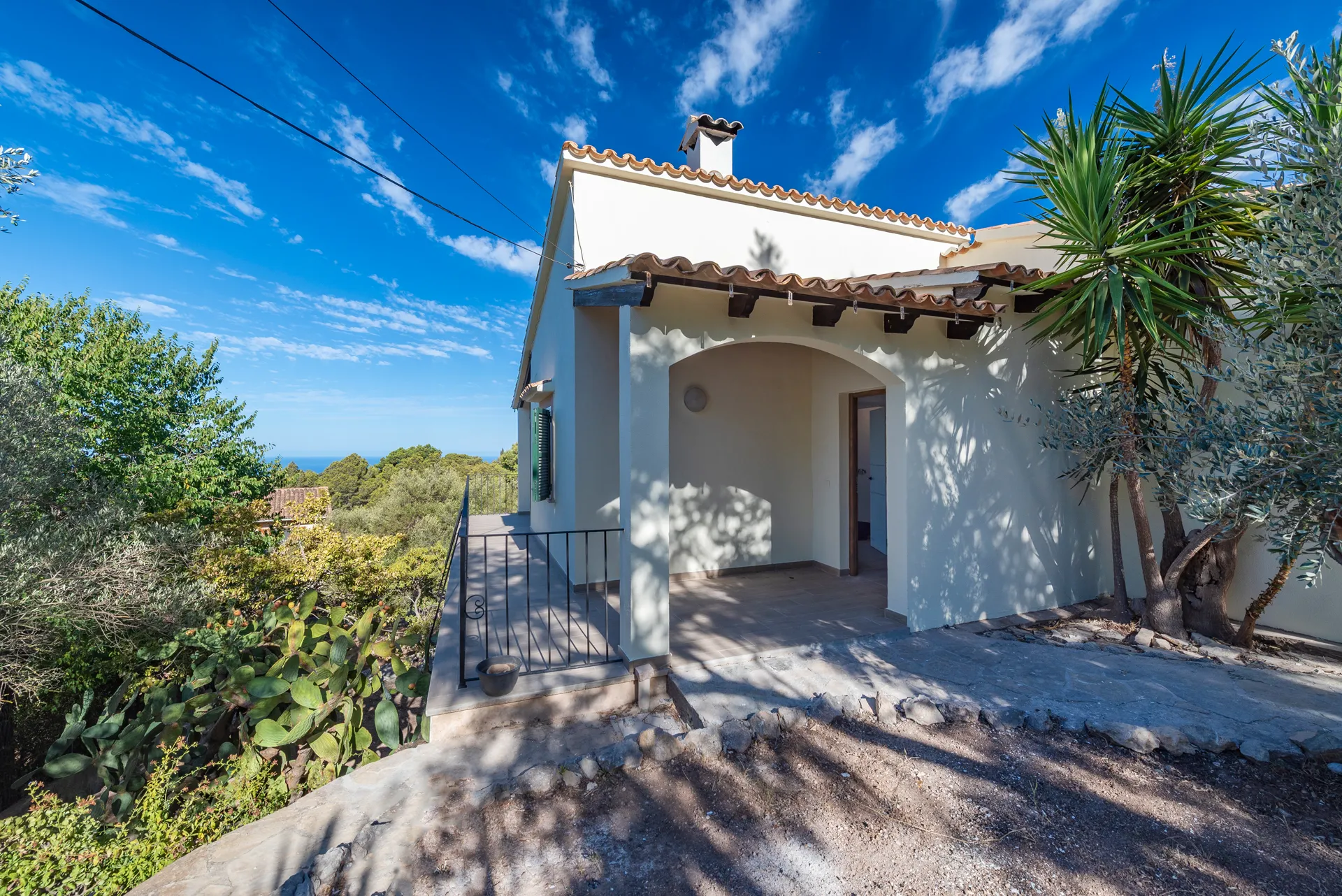 Charmantes renoviertes haus mit meer- und bergblick in George Sand-20