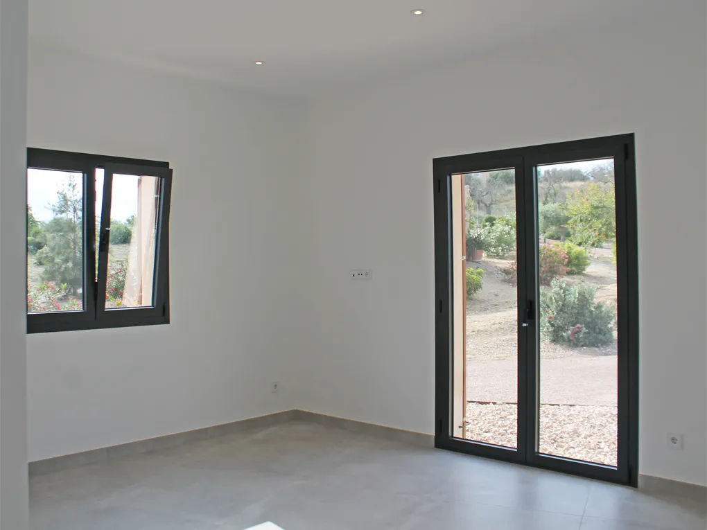 Nieuwbouw op één verdieping met spectaculair uitzicht-9