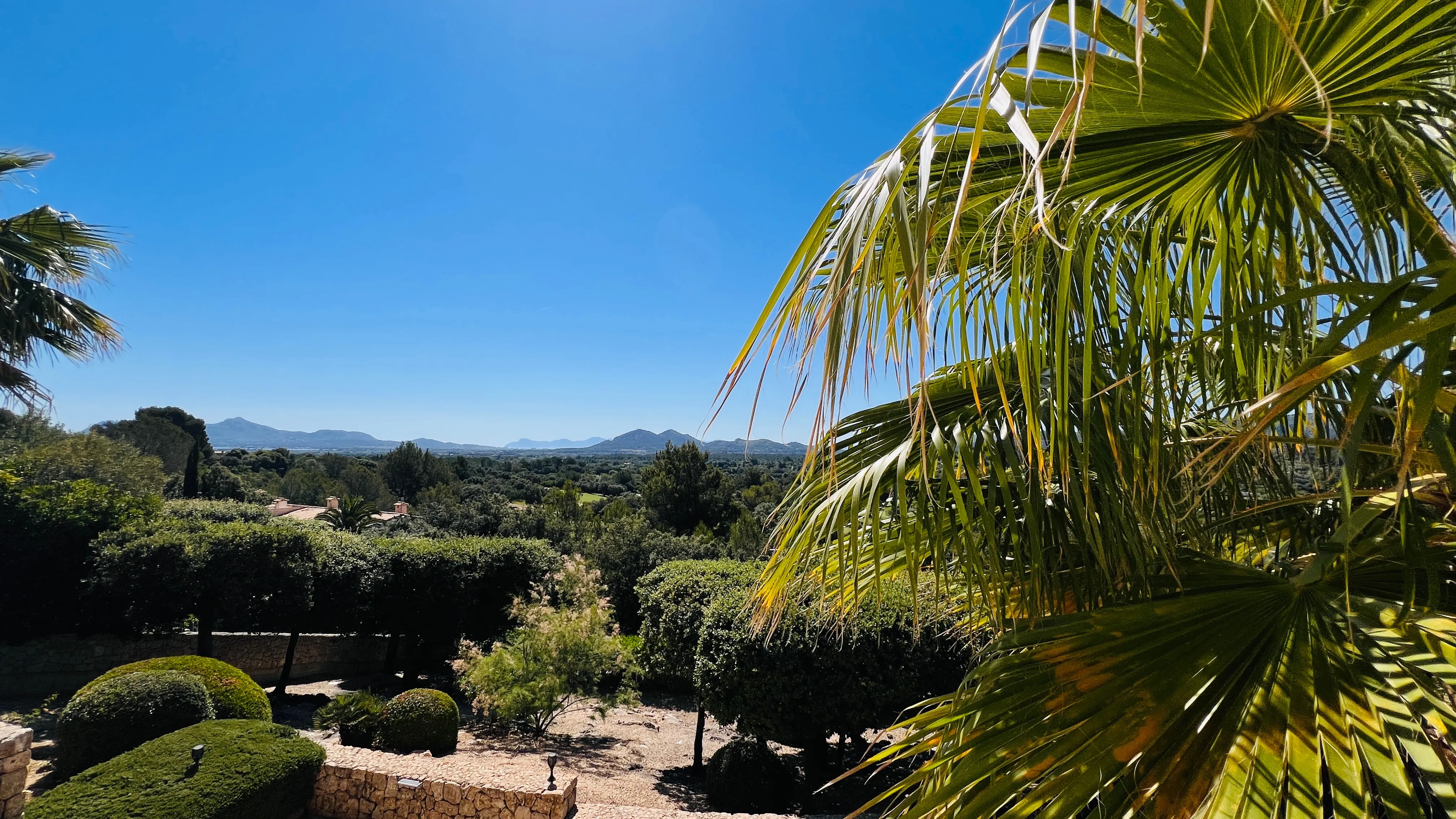 Vila de disseny de luxe en primera línia de golf a Pollensa, amb impressionants vistes al mar-20
