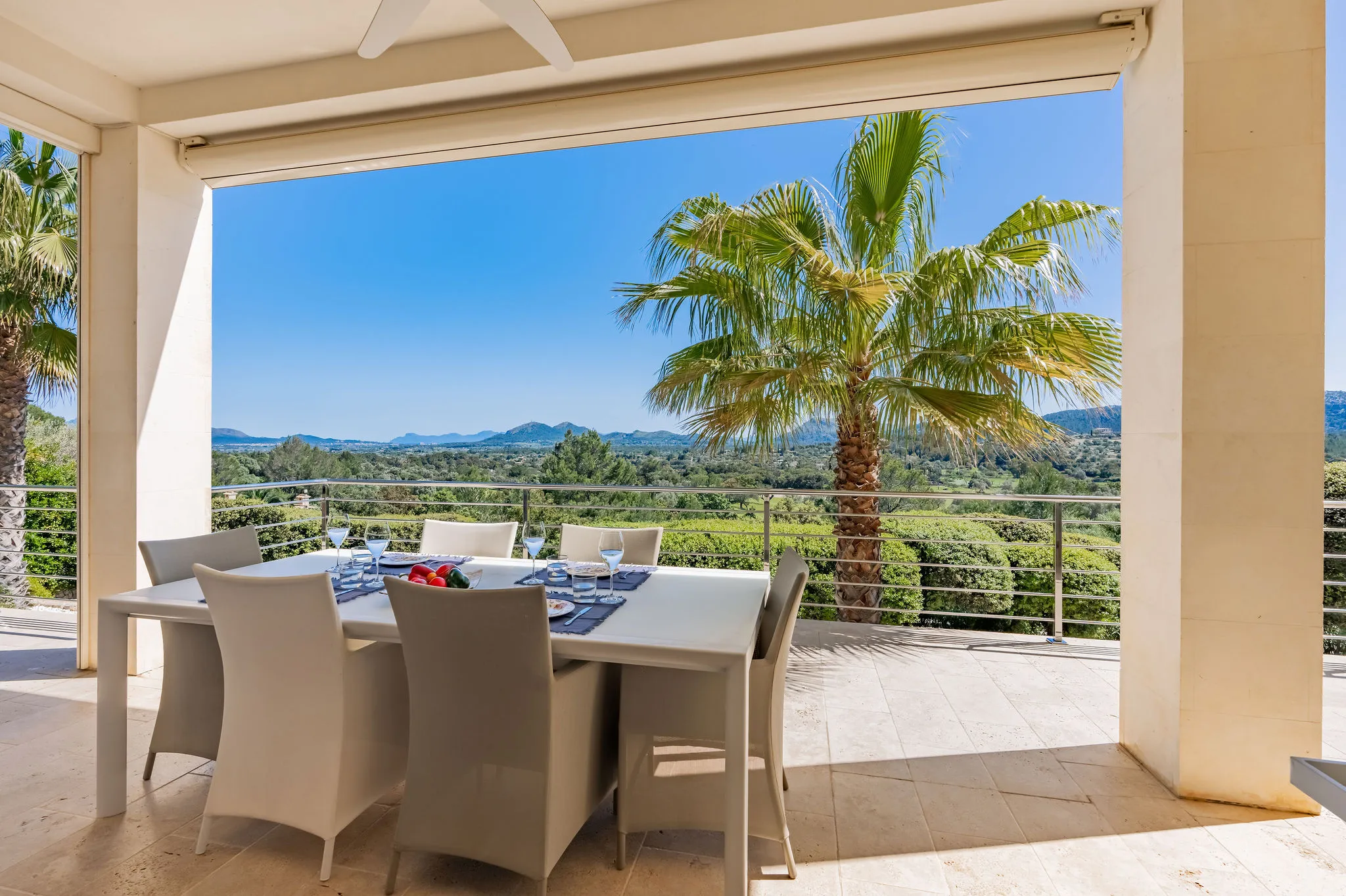 Роскошная дизайнерская вилла на поле для гольфа в Полленсе с фантастическим видом на море.-17