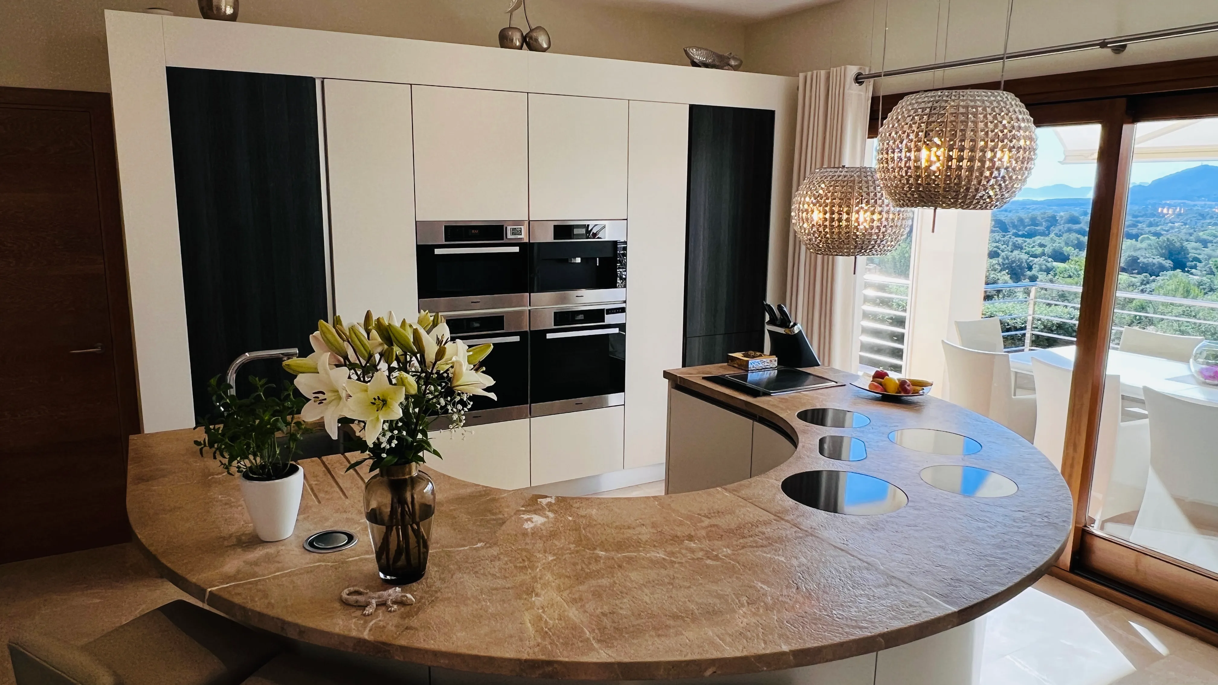 Vila de disseny de luxe en primera línia de golf a Pollensa, amb impressionants vistes al mar-8