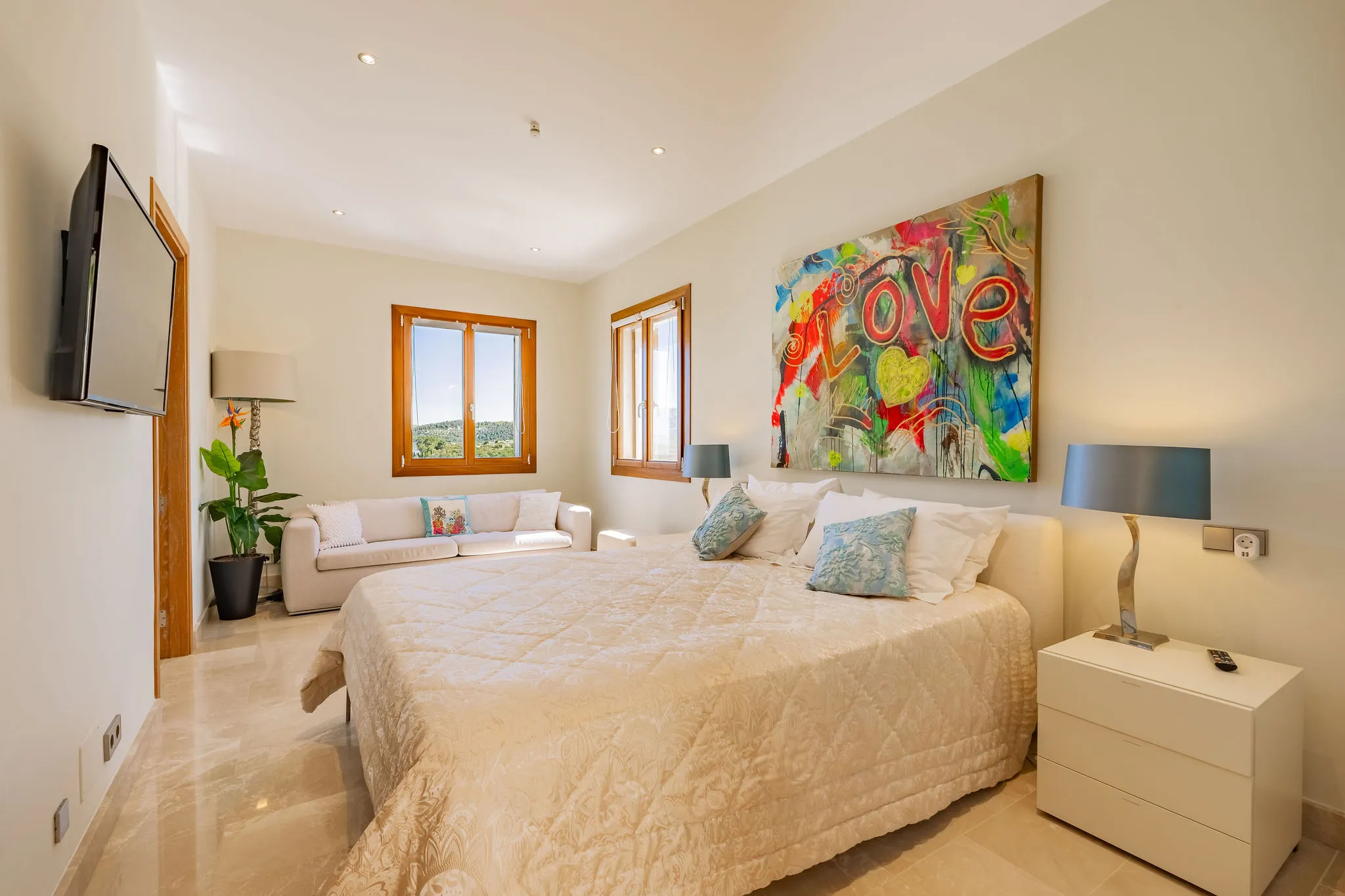 Роскошная дизайнерская вилла на поле для гольфа в Полленсе с фантастическим видом на море.-19