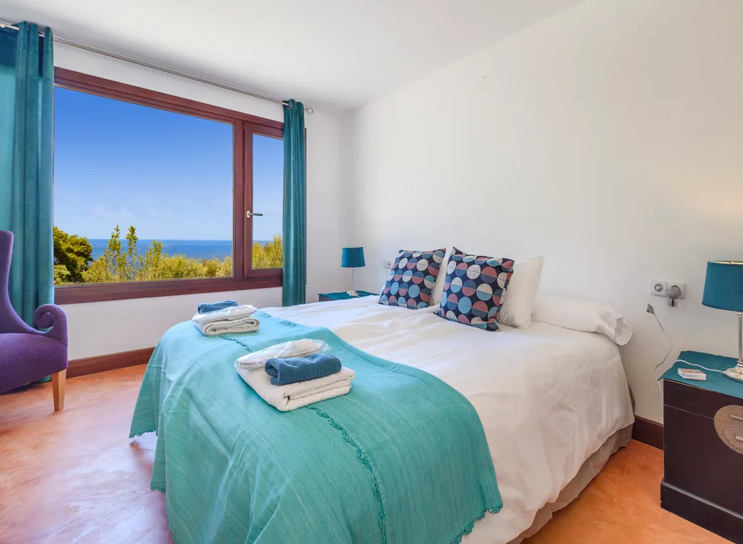 Propriété unique avec vue imprenable sur la mer-21