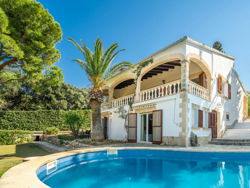 Wynajem sezonowy. Apartament na parterze z basenem i widokiem na morze-1