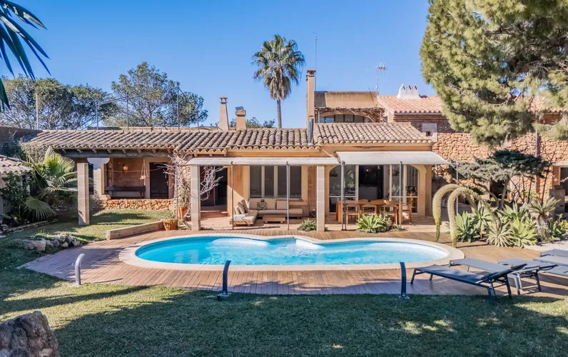 Dom wiejski w pobliżu rezerwatu przyrody Mondragó