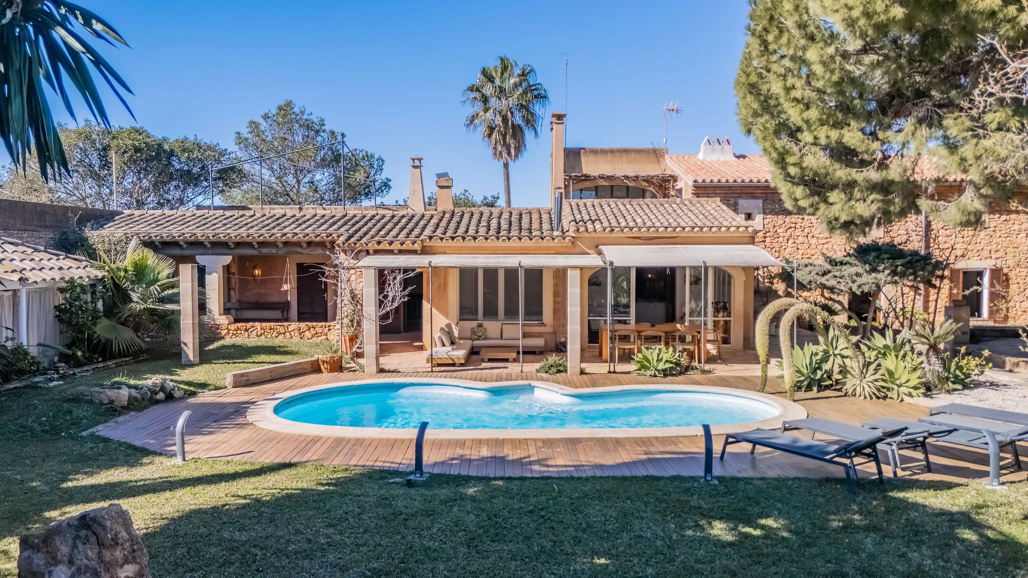 Country house near the Mondragó Nature Reserve-1
