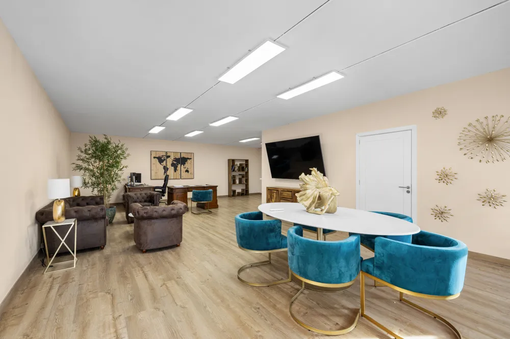 Spacious warehouse with offices in Llucmajor-1