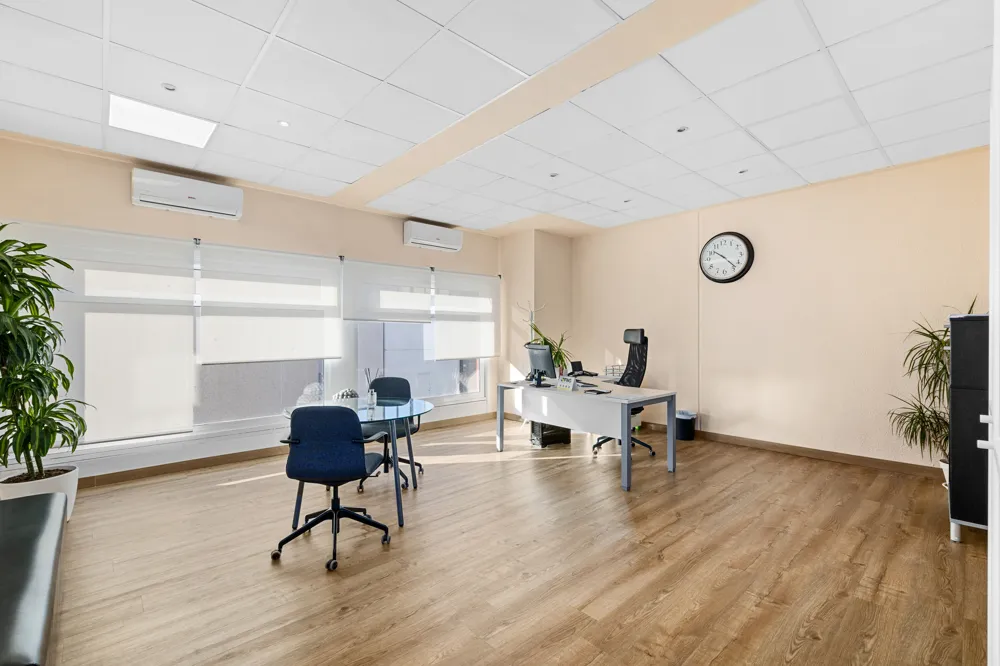 Spacious warehouse with offices in Llucmajor-5