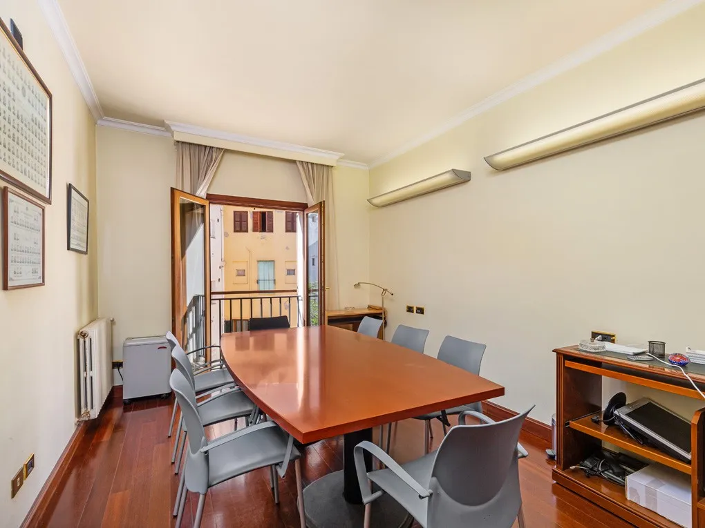 Ruim appartement met potentieel en lift-5