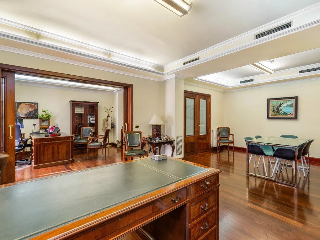 Ruim appartement met potentieel en lift-1