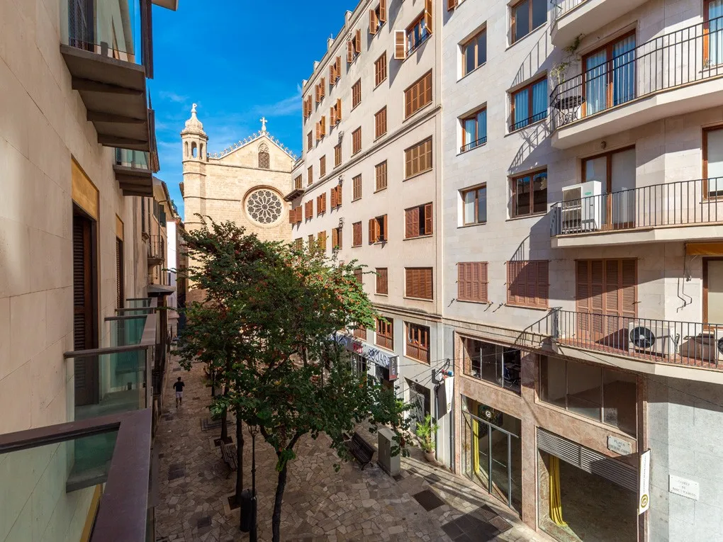 Ruim appartement met potentieel en lift-2