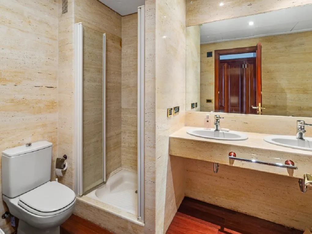 Ruim appartement met potentieel en lift-8