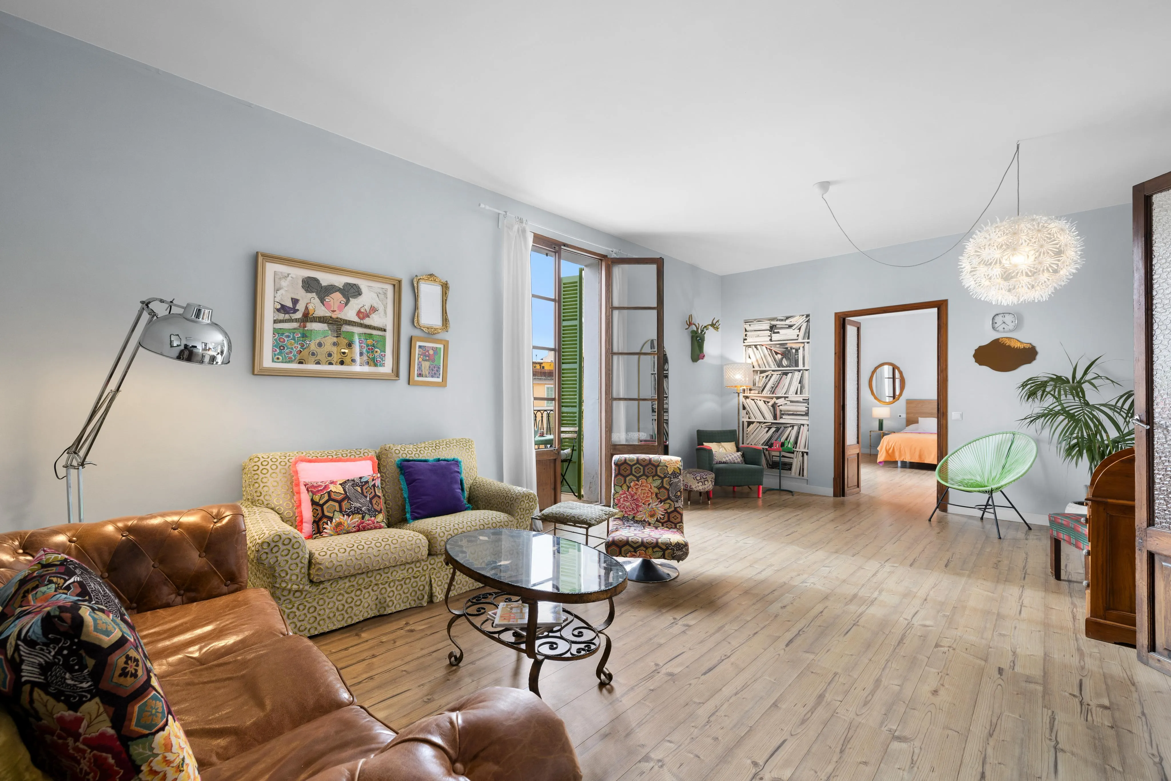 Sunny apartment with character, balcony  and communal terrace in Plaza Mayor-5