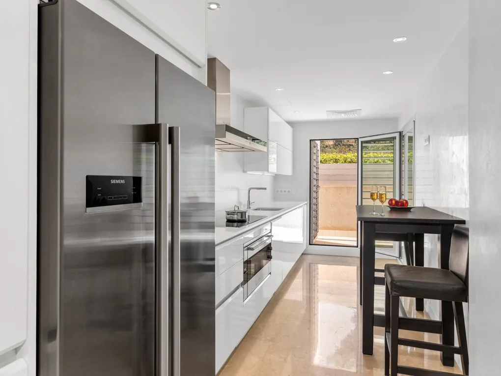 Charmig trädgårdslägenhet i ett eftertraktat bostadsområde-6