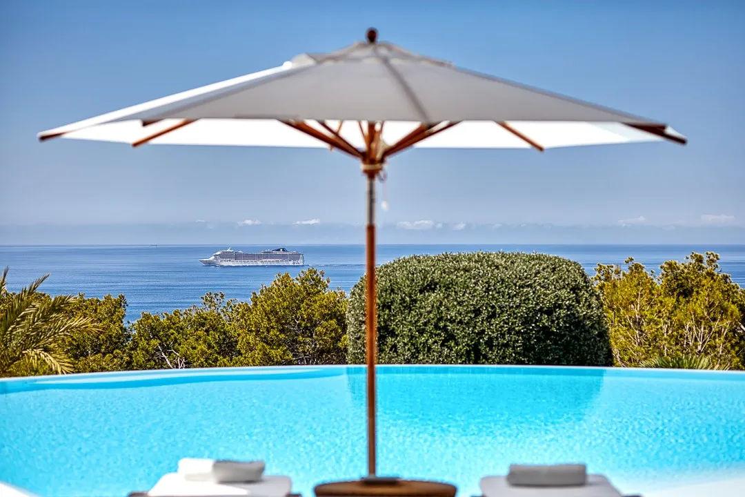 "Sea Gull"-Villa med enestående arkitektur og havudsigt-5