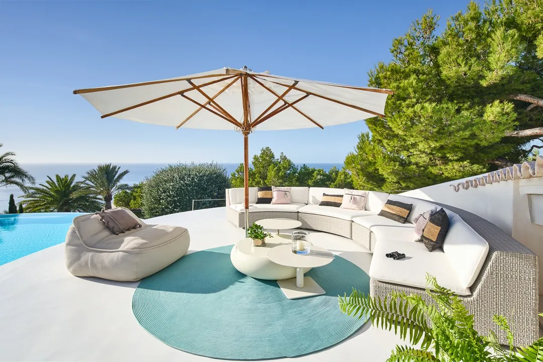 "Sea Gull"-Villa med enestående arkitektur og havudsigt-6