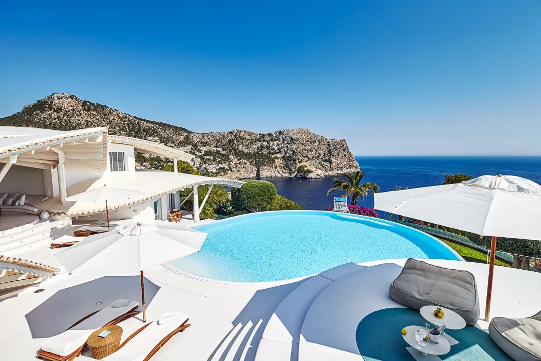 "Sea Gull"-Villa med enestående arkitektur og havudsigt-2