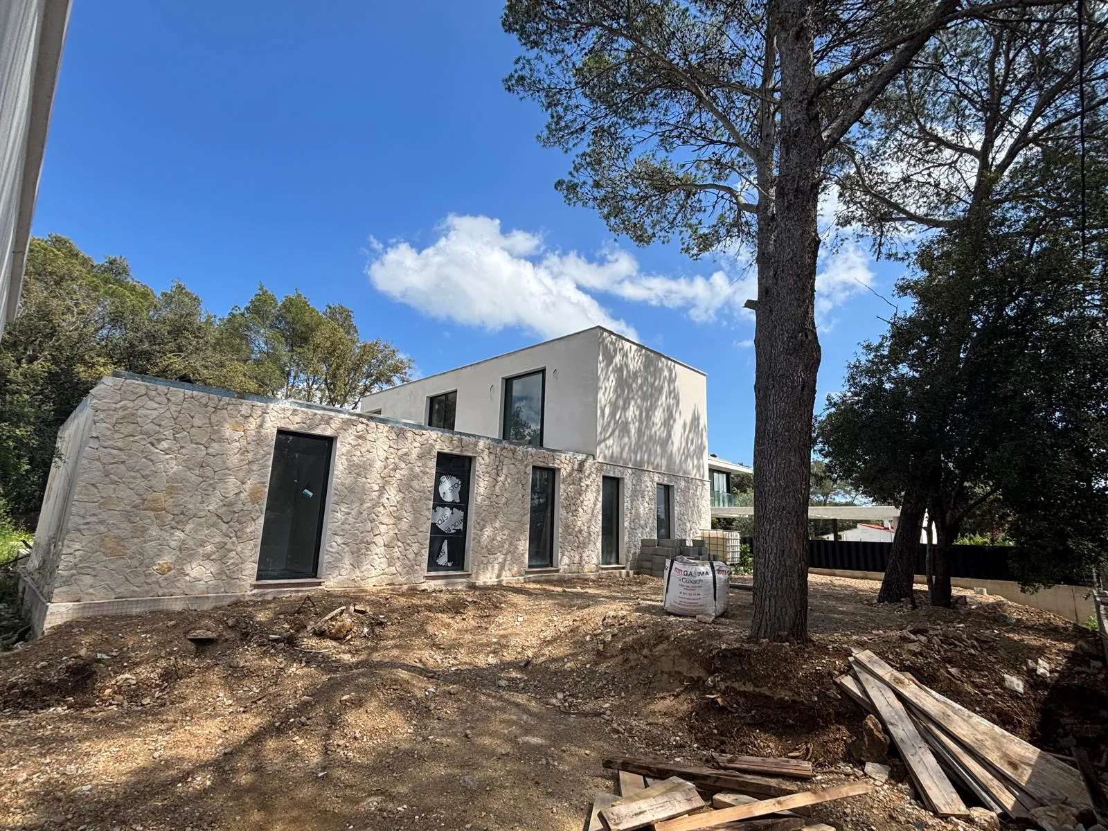Villa moderna de construcción reciente próxima a su finalización, Crestatx, Sa Pobla-16