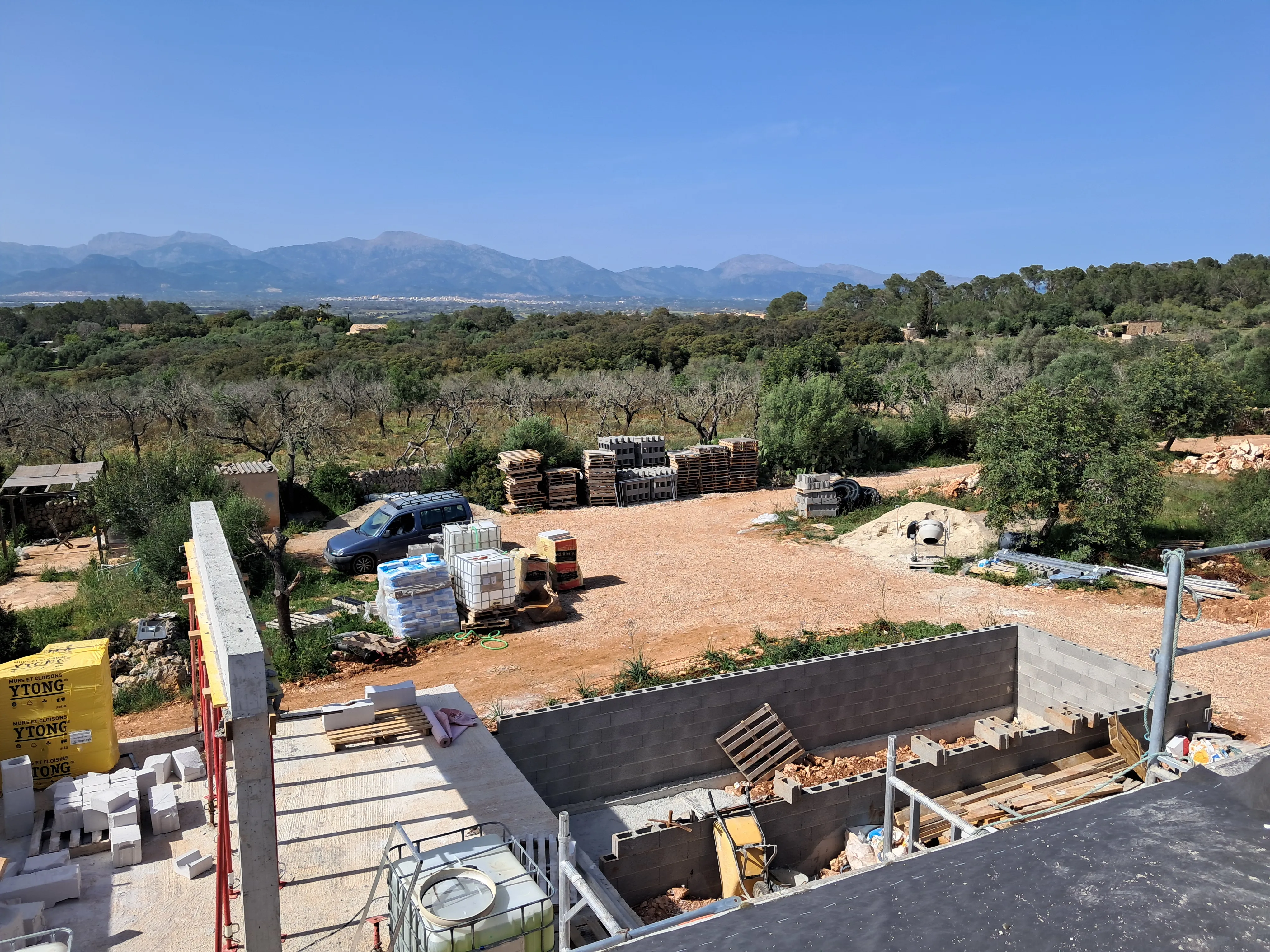 Finca récemment construite avec vue panoramique sur les montagnes de Tramuntana - en cours d'achèvement-14