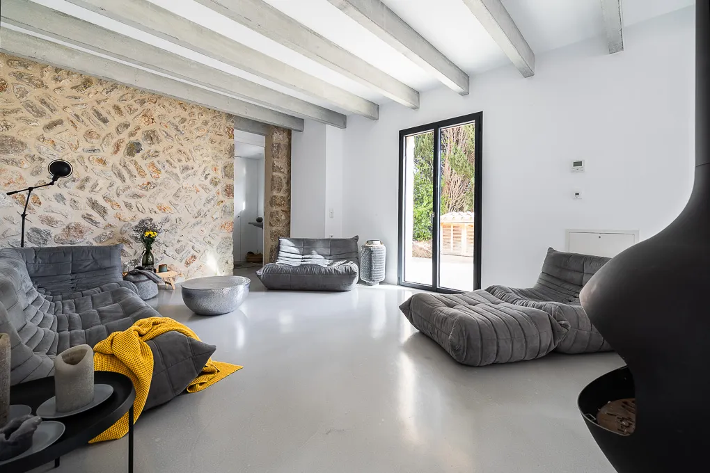 Finca moderna y auténtica en Alaró-6