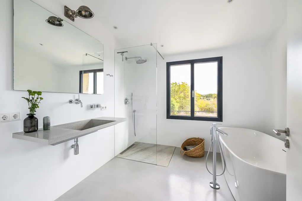 Finca moderna y auténtica en Alaró-11