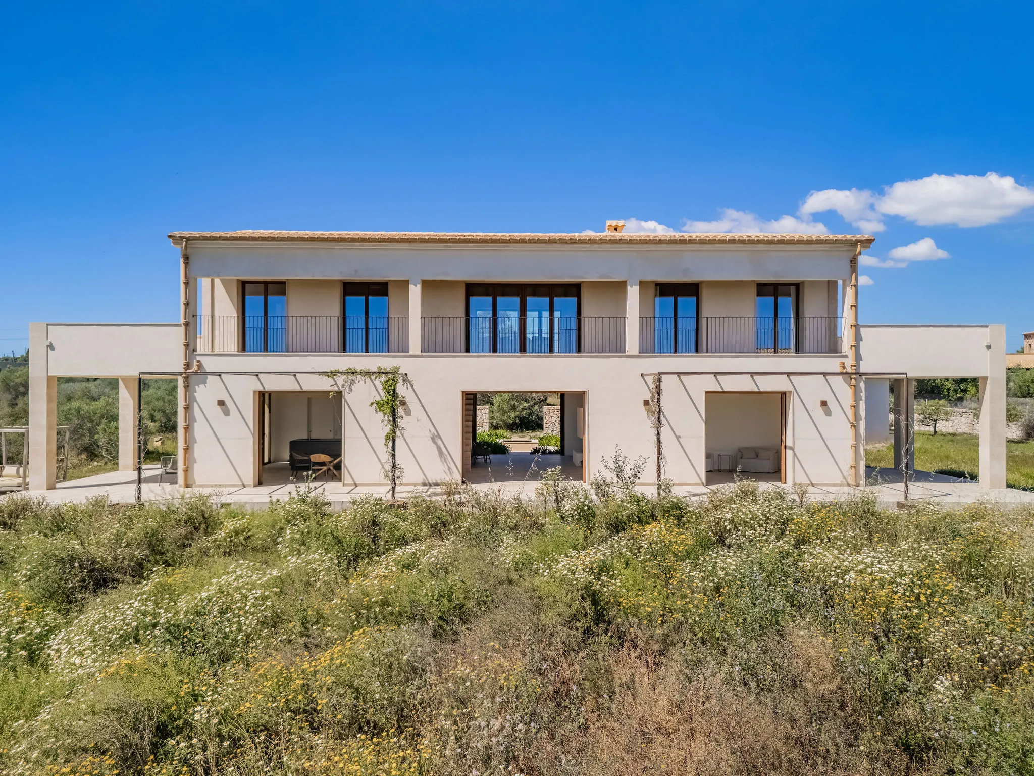 A modern new-build finca with stunning sea and panoramic views.-3