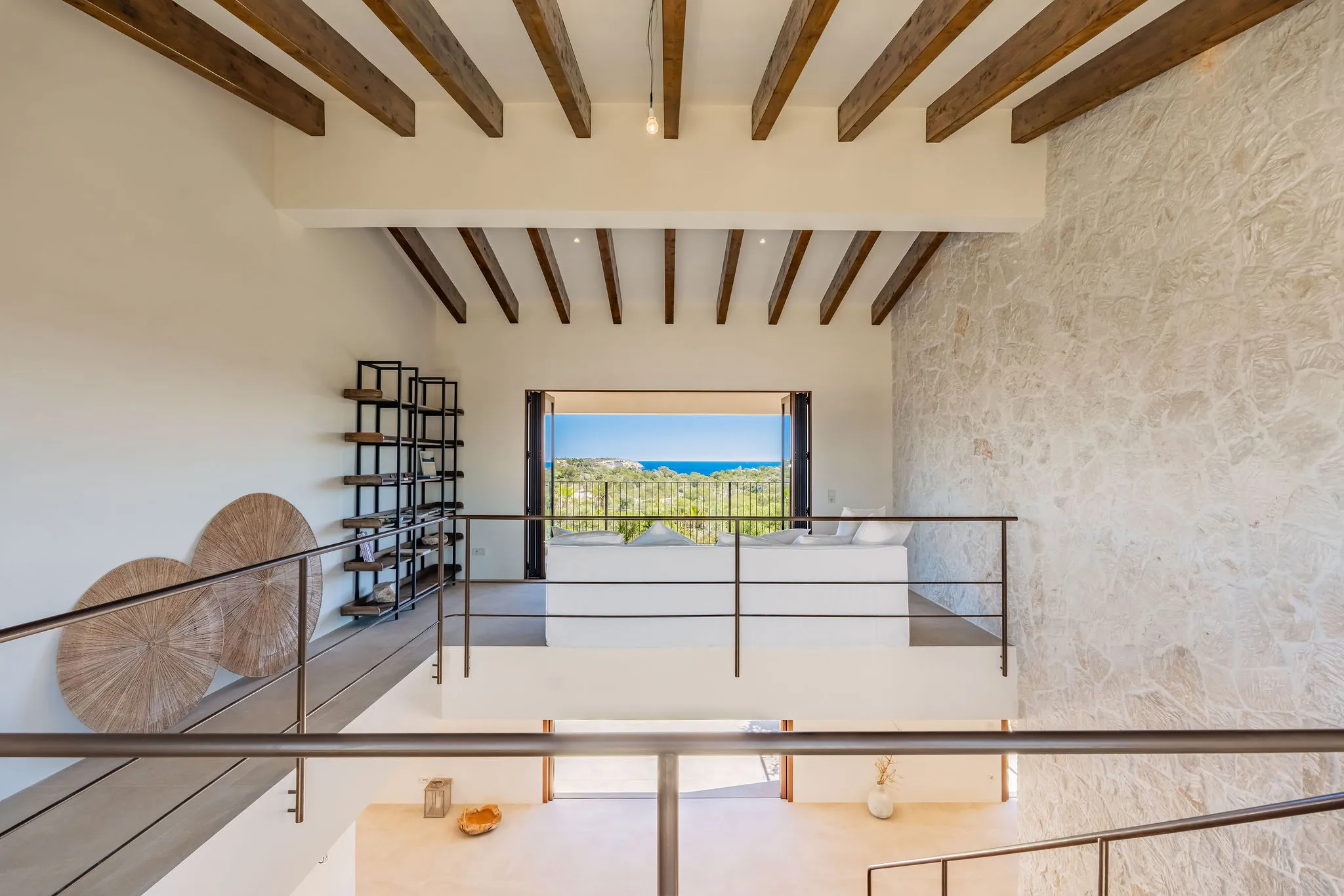 A modern new-build finca with stunning sea and panoramic views.-11