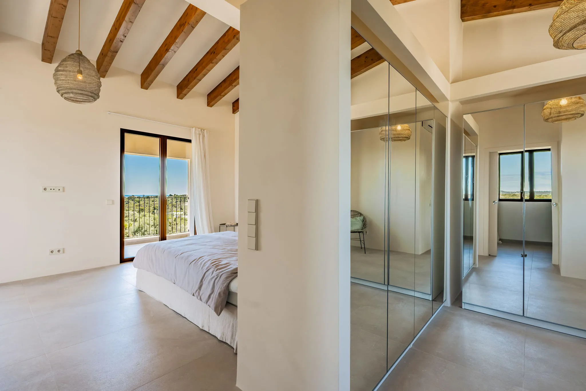 A modern new-build finca with stunning sea and panoramic views.-13