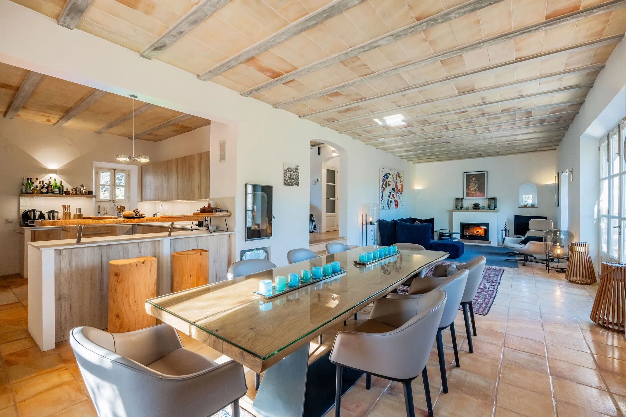 Mediterranean finca with vineyard, pool and views of San Salvador-7