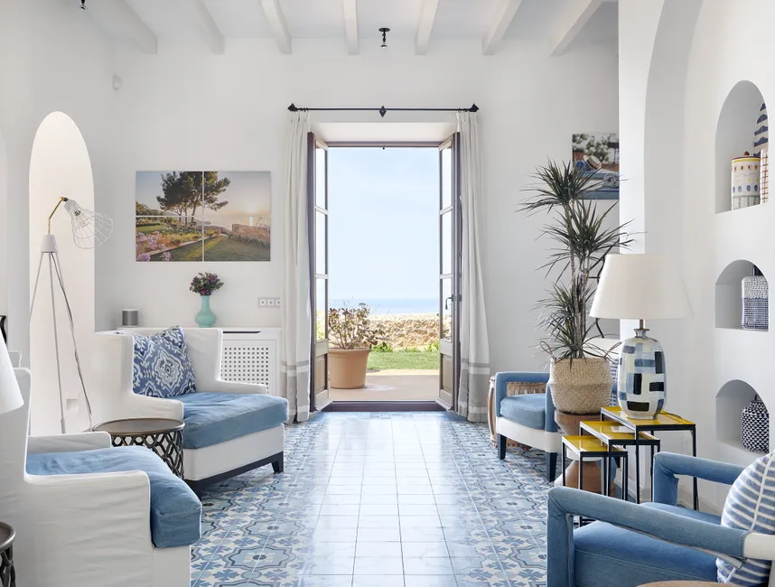 Villa på bergstoppen med utsikt över havet-7