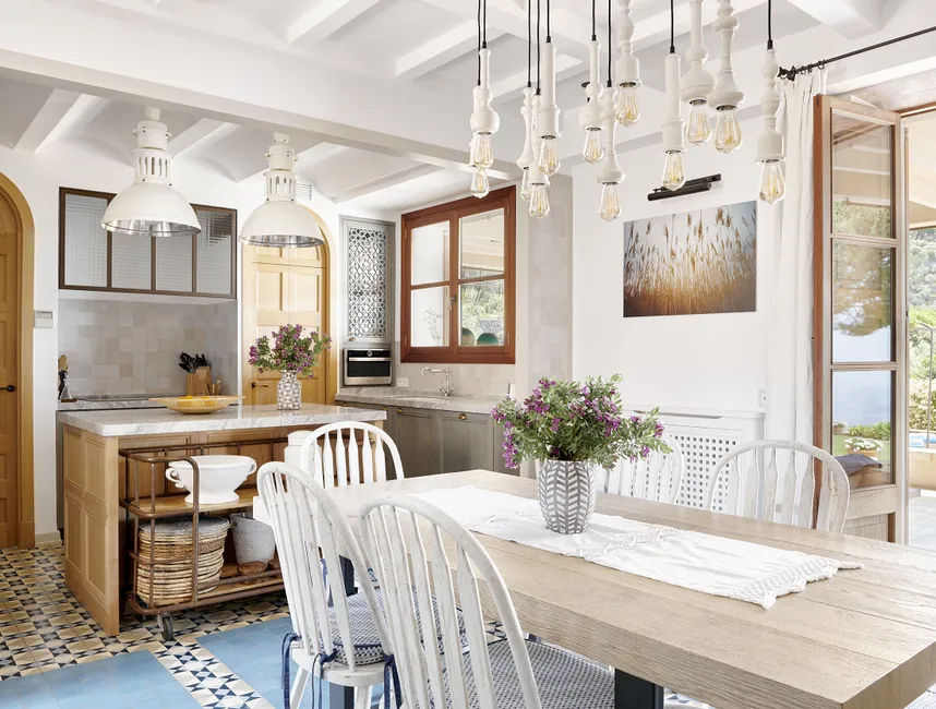 Villa på bergstoppen med utsikt över havet-9