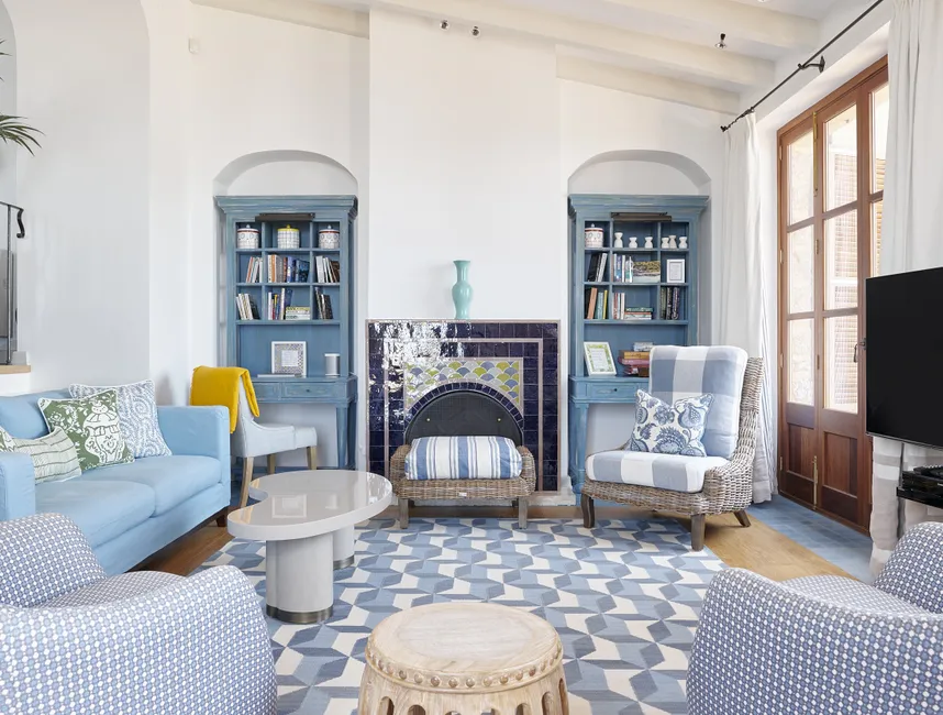 Willa na szczycie góry z widokiem na morze-3