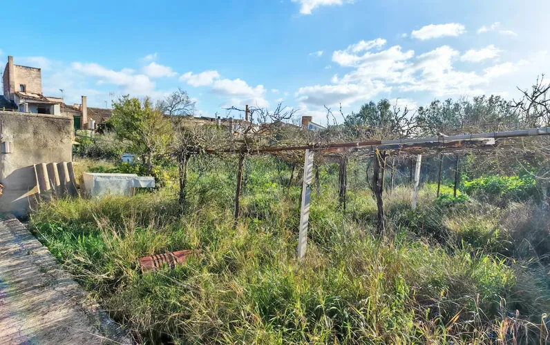 Städtisches Grundstück mit Blick in Llucmajor