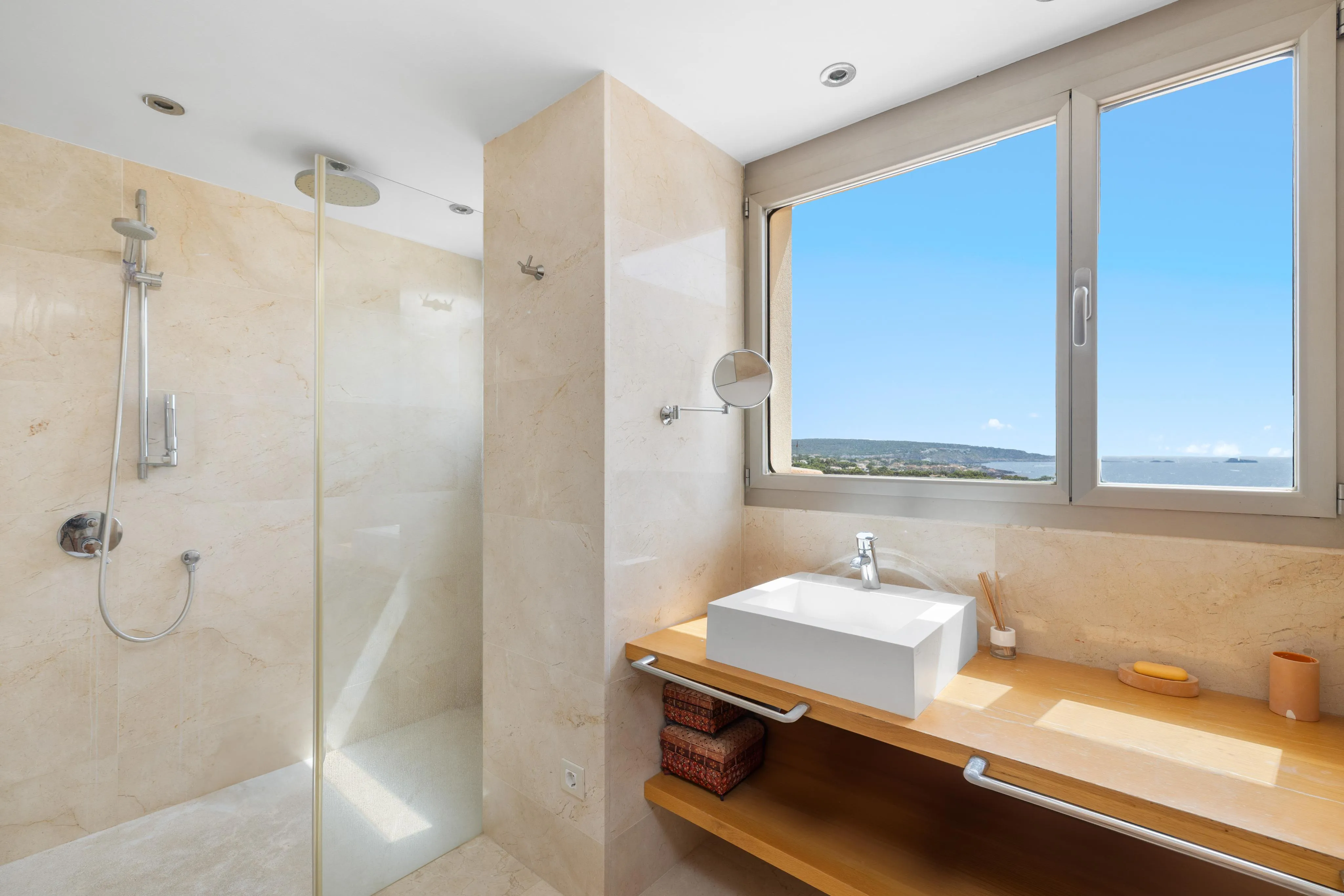Exclusief penthouse met ongeëvenaard uitzicht in Santa Ponsa.-8