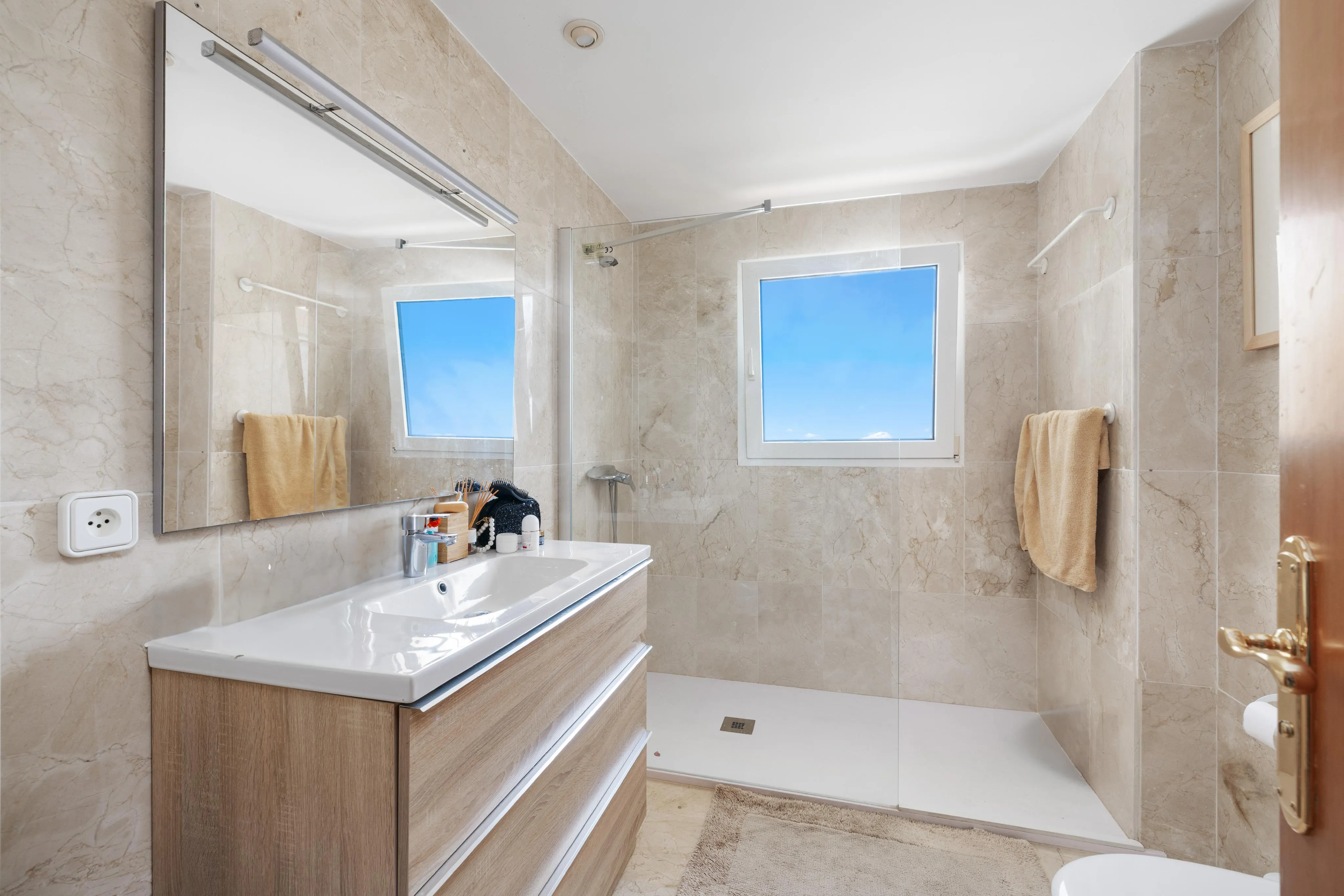 Exclusive penthouse with unbeatable views in Santa Ponsa.-14