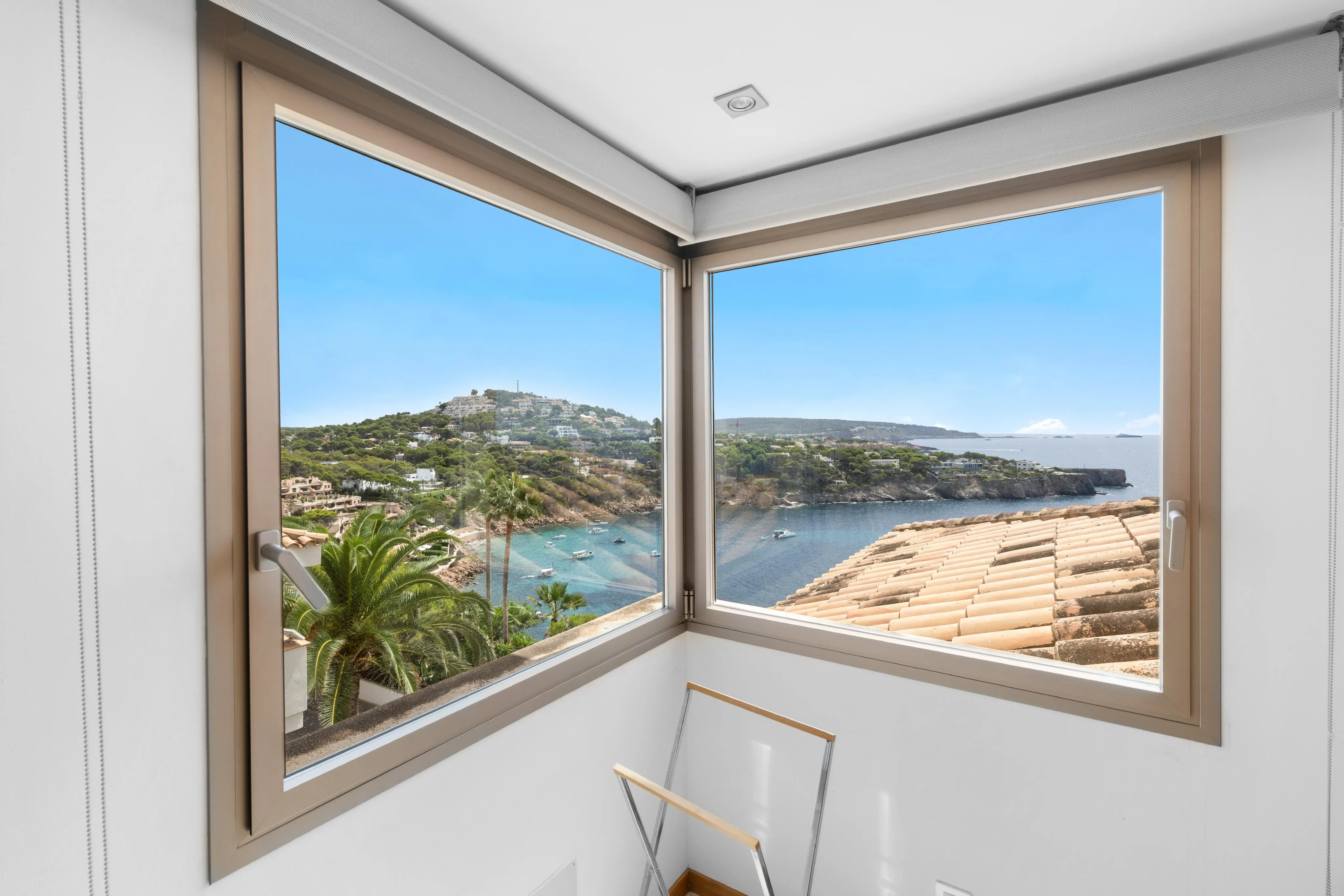 Exclusive penthouse with unbeatable views in Santa Ponsa.-16