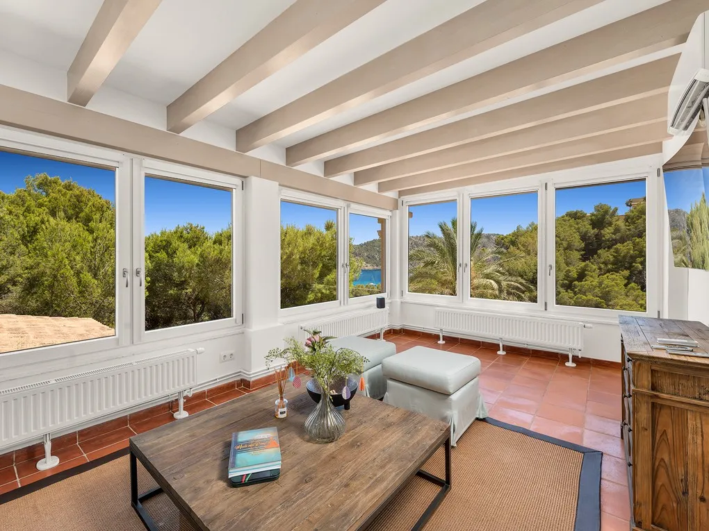 Villa med havudsigt ved Middelhavet og projekt-17