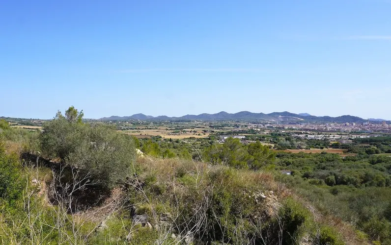 Developed building plot with panoramic views