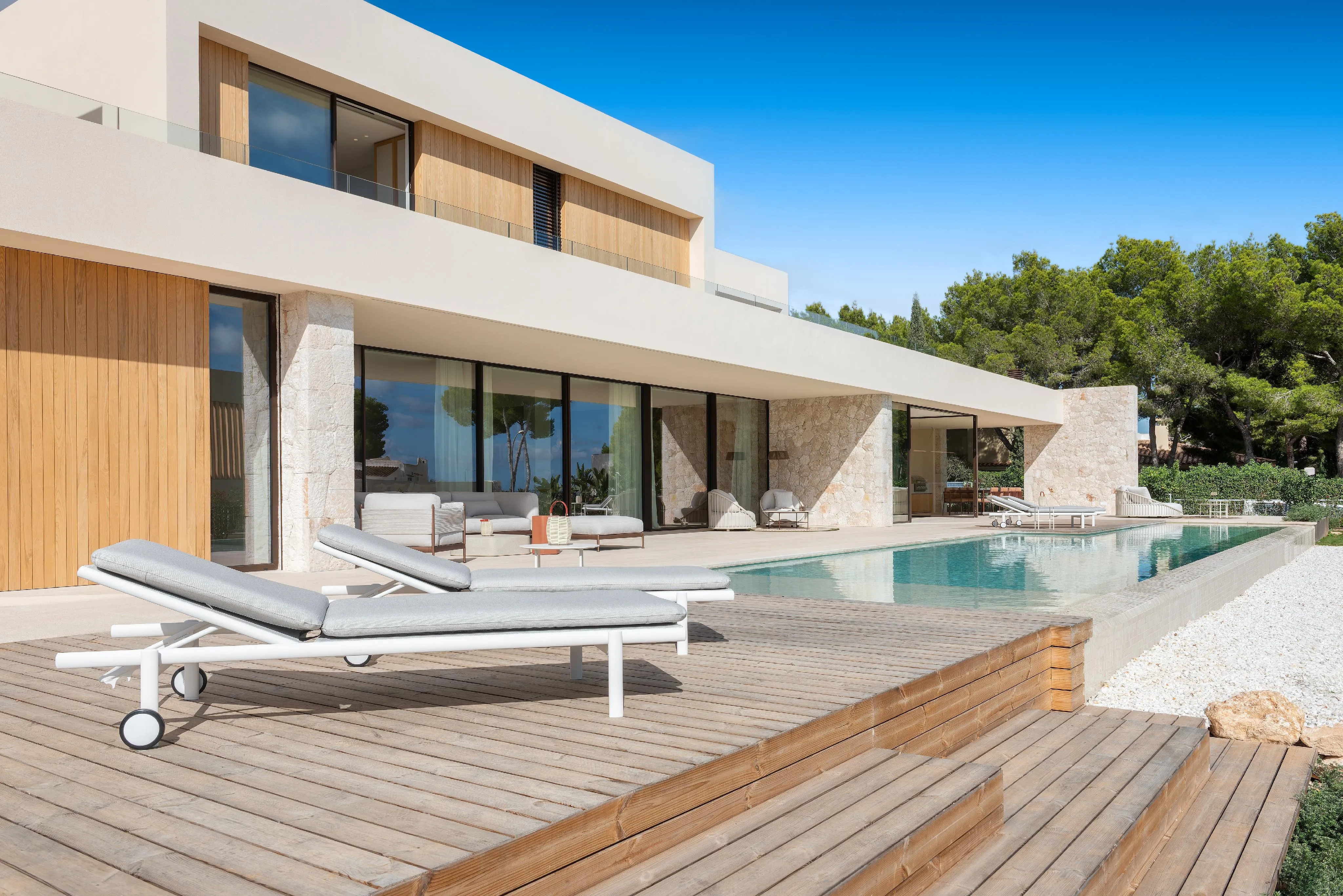 Villa Mestral – contemporary elegance, timeless appeal-3