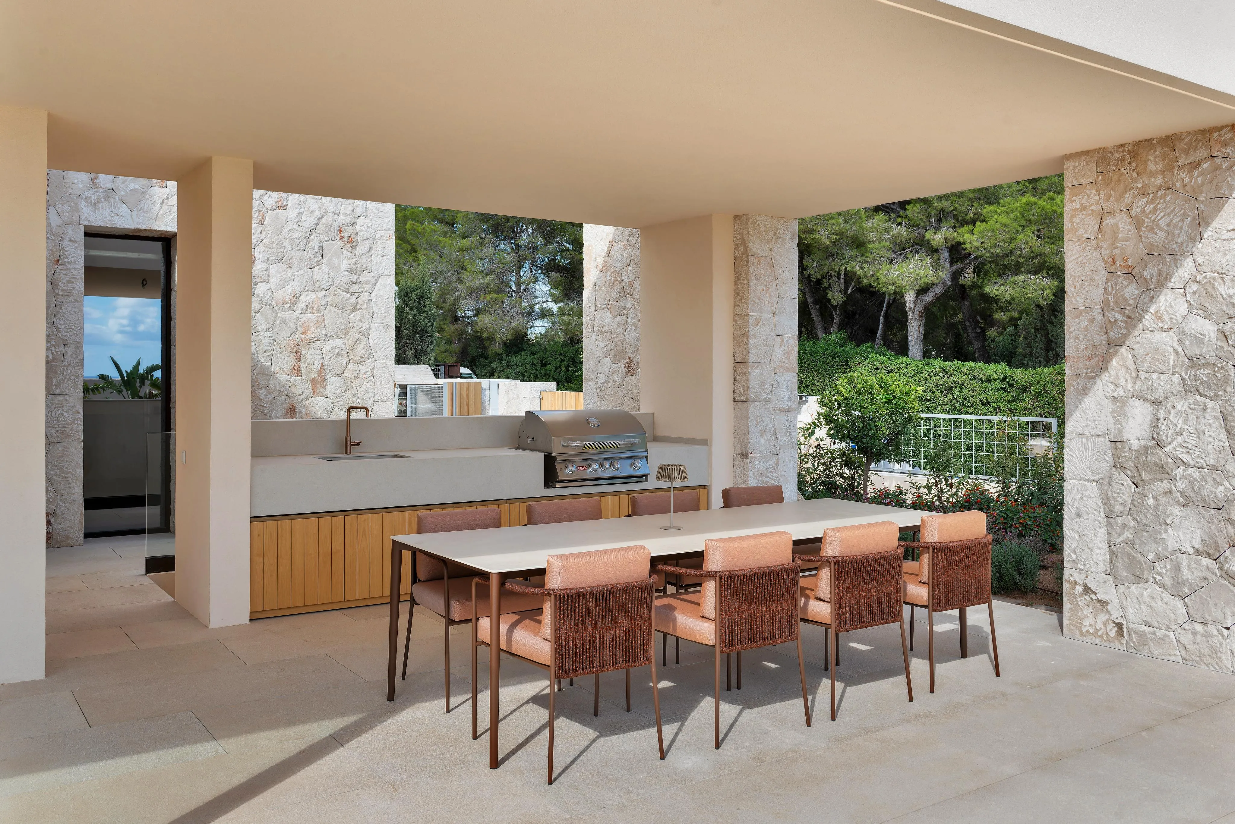 Villa Mestral - nowoczesna elegancja, ponadczasowe piękno-10